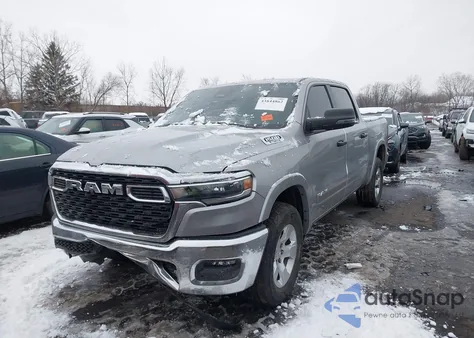 2025 Ram 1500 Big Horn 4X4 5'7 Box из США, поврежденный, VIN 1C6RRFFG8SN506354